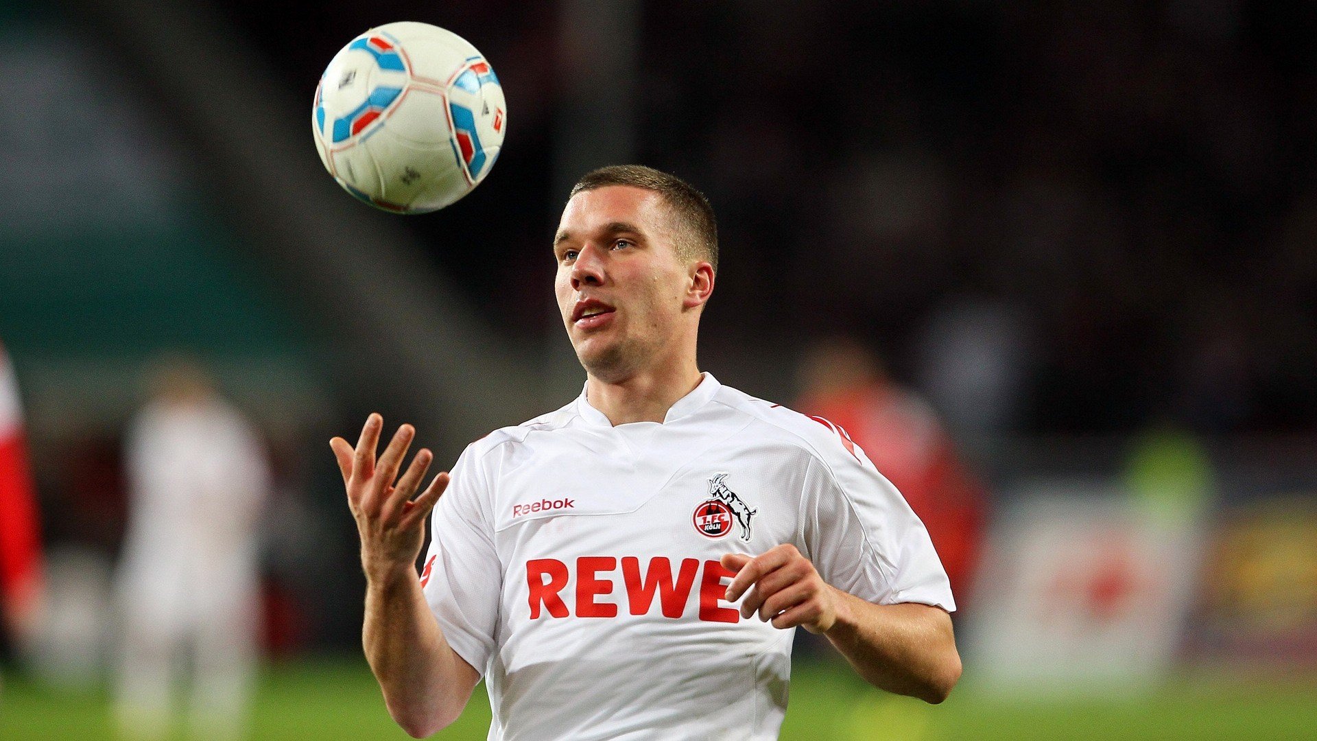 乒乓球新规则讨论升温更多年轻运动员受益,乒乓球新规矩